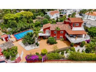 Casa en Las Rotas / Les Rotes. Elegante villa mediterránea con vistas panorámicas en las rotas,