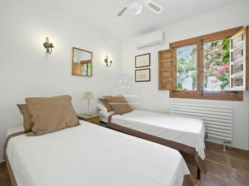 Foto 1295f87e-0b1d-4e91-8f3c-f7cd7ee492de. Casa con parcheggio piscina in Montgó - Ermita Xàbia