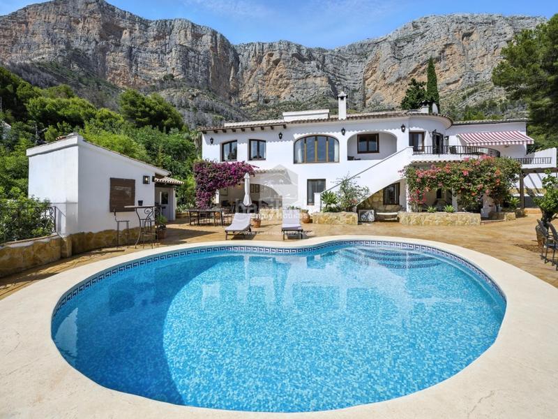 Foto b0a96f01-b54c-4def-ba81-4c3d99e30002. Casa con parcheggio piscina in Montgó - Ermita Xàbia