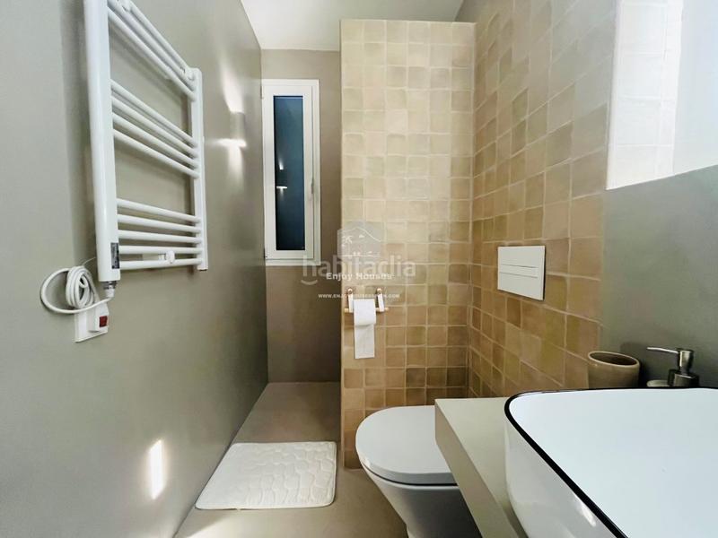 Foto 4c9c6ada-1f68-4cef-8680-c5326560854c. Casa moderna villa de lujo con casa de invitados en las rotas, 5 dormitorios, máxima privacidad y acabados superiores en Dénia