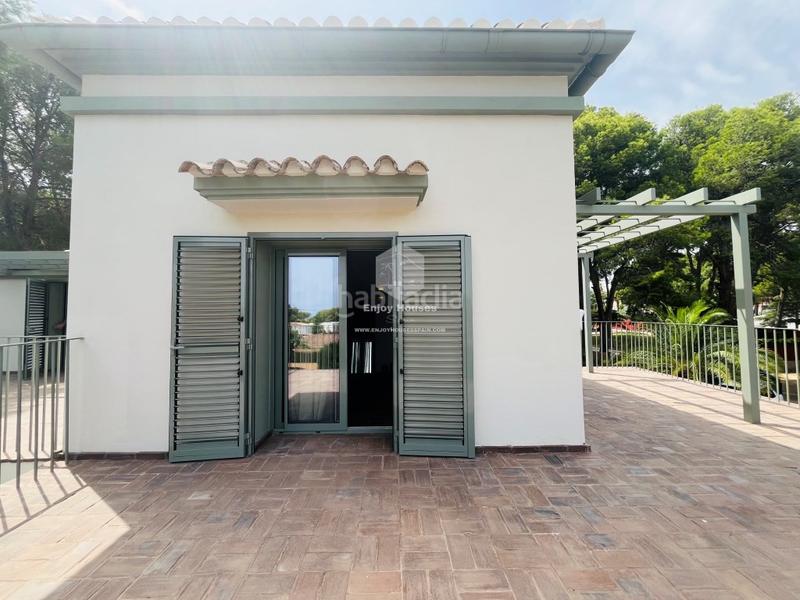Foto f68db30f-457e-450c-aa28-31fdf7e4a680. Casa moderna villa de lujo con casa de invitados en las rotas, 5 dormitorios, máxima privacidad y acabados superiores en Dénia