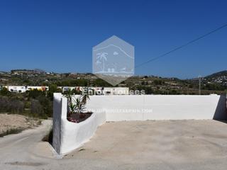 Maison à Benimeit-Tabaira. Espaciosa villa renovada en una vasta parcela privada en moraira