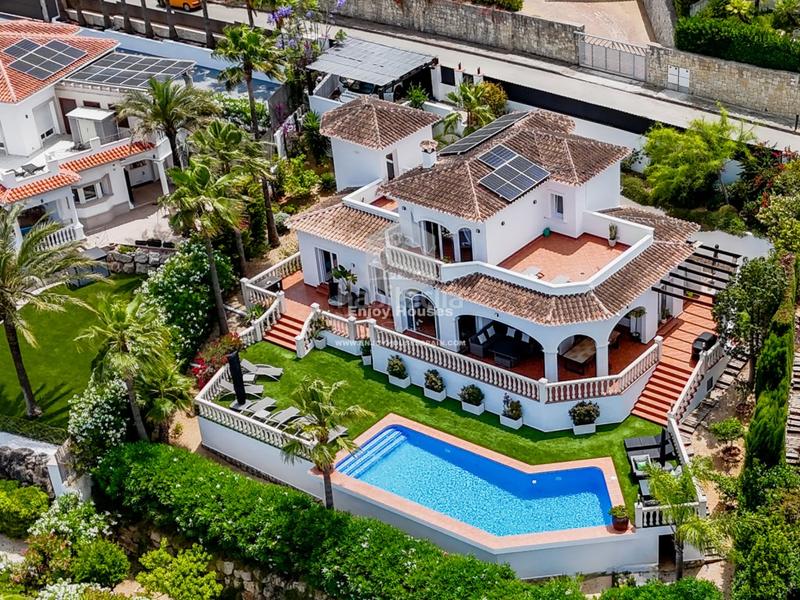 Foto 323ac50c-4bd0-4a1c-968a-5797b9848ec5. House with pool in Partida Comunes-Adsubia Xàbia