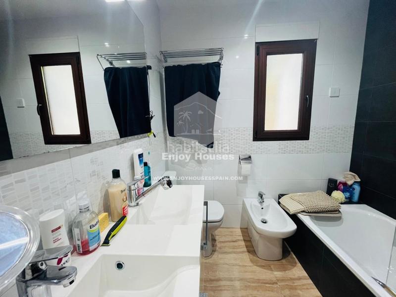 Foto 28f24c5a-b614-41b0-bb3d-df6359118649. Casa con riscaldamento parcheggio piscina in Benimeit-Tabaira Moraira