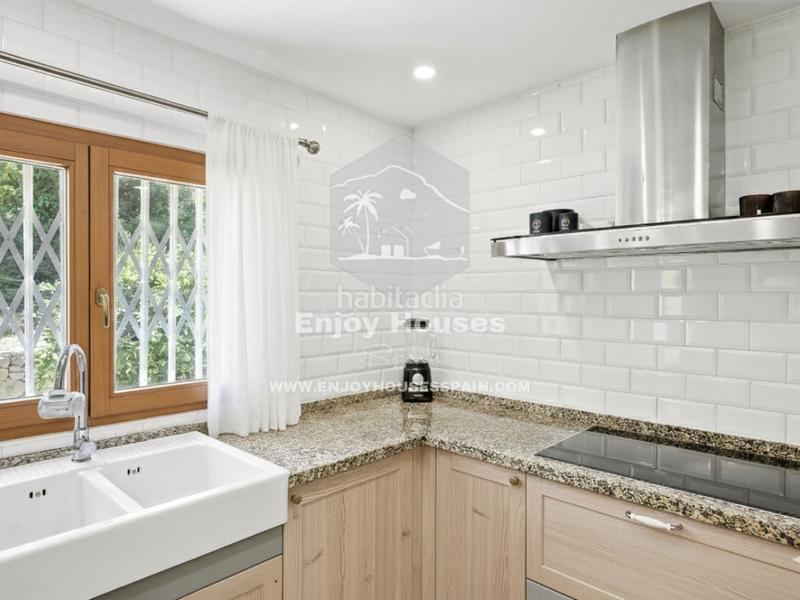 Foto 23a499ab-66a0-4745-b349-79543040f183. Casa amb piscina a Partida Comunes-Adsubia Xàbia