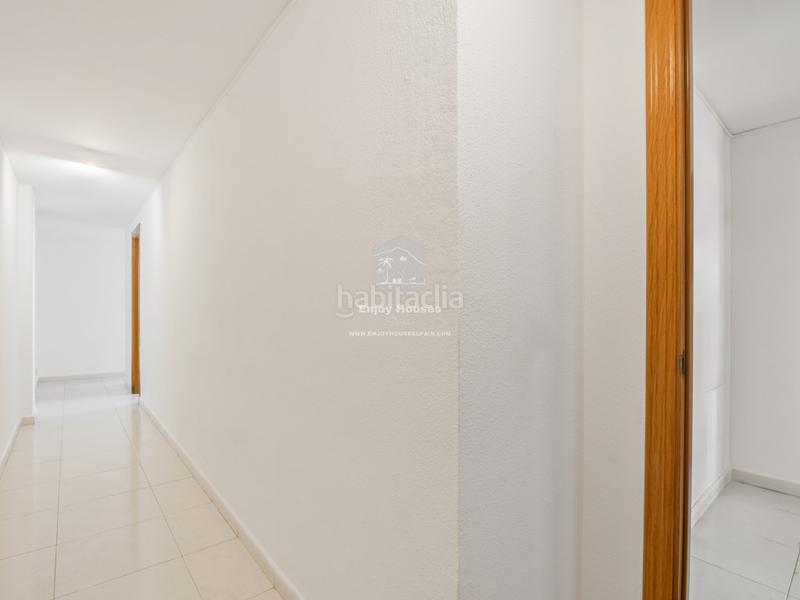 Foto 25ee8a1e-e03c-4e86-bda0-5ddfae0d6e44. Dúplex amb aparcament a Centro Ciudad Xàbia