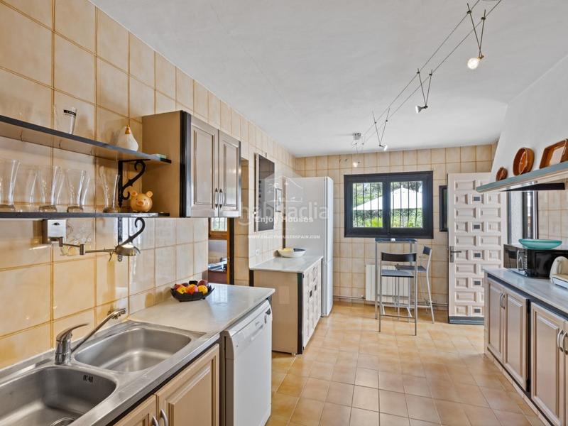 Foto 03077845-5294-418d-8b22-a55dd4b76c24. Casa villa tradicional con vistas panorámicas al mar y total privacidad sol de este, jávea en Xàbia