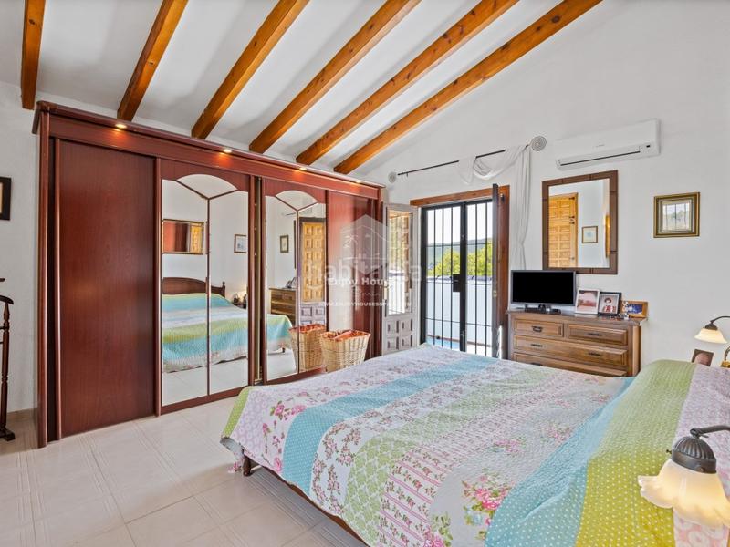 Foto c5024b88-8e28-4dfb-a17d-7f4cd611aee7. Casa villa tradicional con vistas panorámicas al mar y total privacidad sol de este, jávea en Xàbia