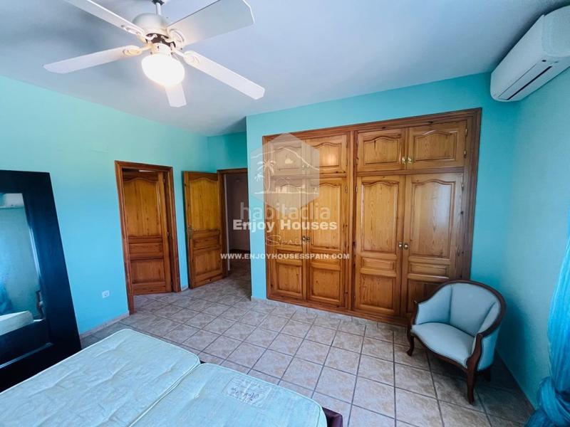 Foto f4e7b2a6-1b18-43d5-9e7d-5772ff673423. Affitto casa in La Granadella - Costa Nova Xàbia