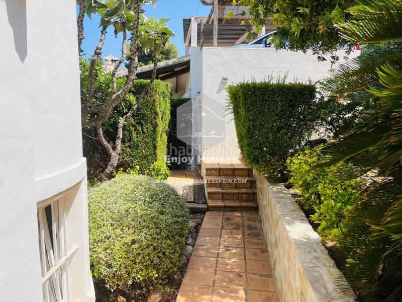 Foto cbcc7484-f7f5-4c9a-80f0-81a48d3821e5. Rent house in La Granadella - Costa Nova Xàbia