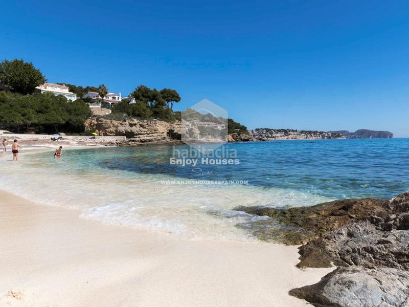 Foto a8372b89-669e-45f6-aac1-bf21041771a7. Haus in La Fustera Benissa