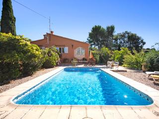 Casa a Jesús Pobre. Elegante villa de campo en jesús pobre  al lado de la sella golf