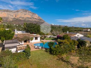 Casa en Montgó - Ermita. Finca ecológica de 5 dormitorios con casita de invitados y terre