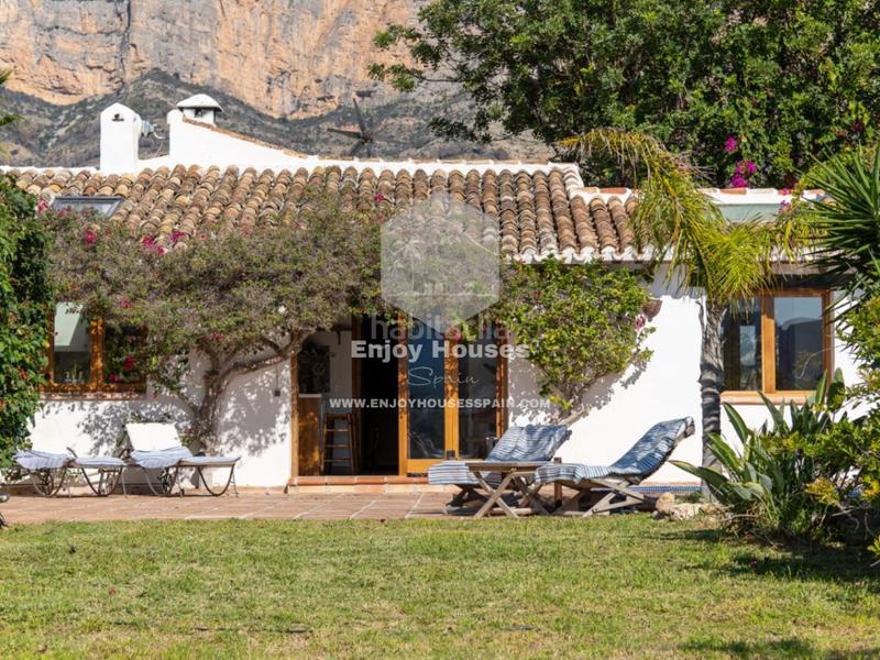 Foto c9808532-289c-47bc-be08-5bc0ac66ce89. Casa con riscaldamento parcheggio piscina in Montgó - Ermita Xàbia