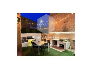 Appartement à Centro Ciudad. Encantadora casa de una sola planta con terraza y cocina al aire