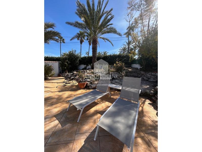 Foto 2d5fcb5a-3be2-4566-940e-1b9a4a72374f. Casa espaciosa villa independiente con dos entradas, jardín privado y piscina en pinosol en Xàbia