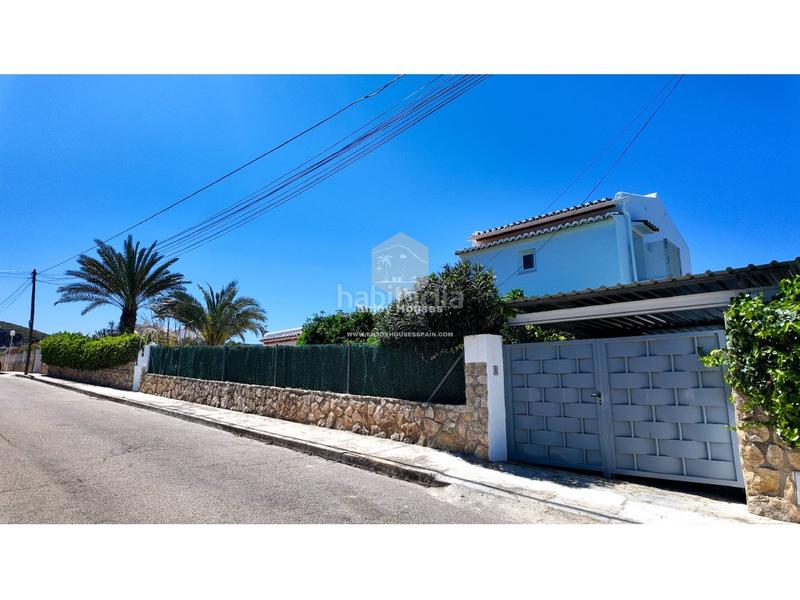 Foto 54790145-3392-4163-bd54-e86112d6108a. Casa espaciosa villa independiente con dos entradas, jardín privado y piscina en pinosol en Xàbia