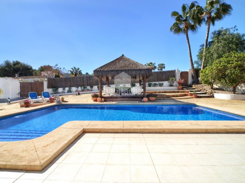 Foto c54187e5-6259-4f09-9c88-87f0fd31686a. Casa con piscina in Partida Comunes-Adsubia Xàbia