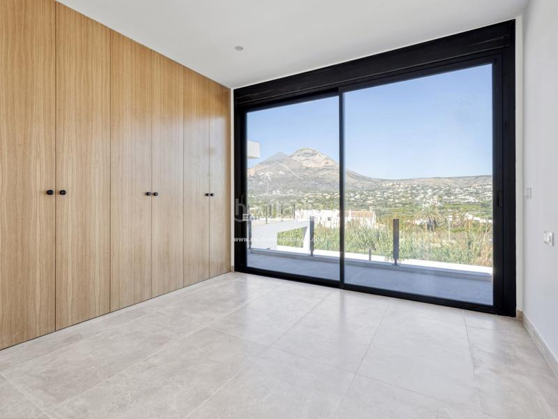 Foto 1ff293b4-57d3-4fc3-86de-8a34de1adf9c. Casa amb aparcament piscina a Partida Comunes-Adsubia Xàbia