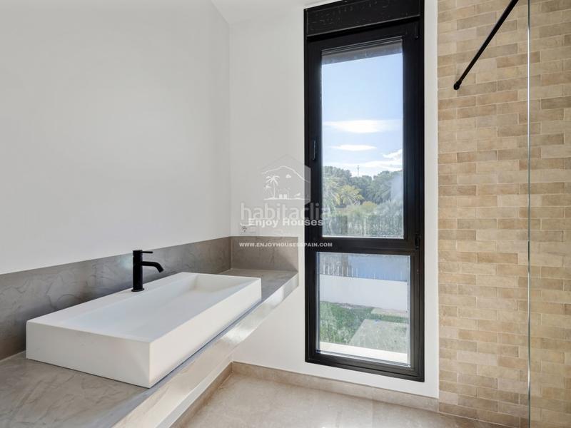 Foto 4d04e72e-34f3-4068-a16f-188ef6184f1f. Casa amb aparcament piscina a Partida Comunes-Adsubia Xàbia