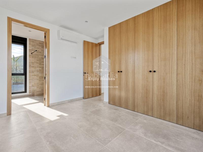 Foto 4e550974-ea50-4b8b-a0c8-888ec78c48ad. Casa amb aparcament piscina a Partida Comunes-Adsubia Xàbia