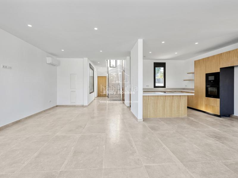 Foto 70ab41dd-e9c1-4d42-b183-9bf0fbbbf249. Casa amb aparcament piscina a Partida Comunes-Adsubia Xàbia