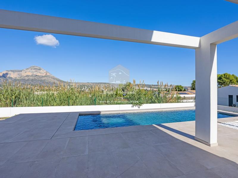 Foto aa2c3e30-faf3-4b6c-ae90-d47f4595391d. Casa amb aparcament piscina a Partida Comunes-Adsubia Xàbia