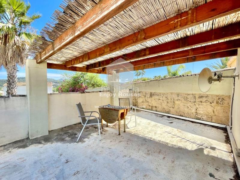 Foto 2fffb315-a6e5-4821-a5a6-012d5a0559fe. Casa con piscina in Partida Tosal - Zona dels Castellans Xàbia