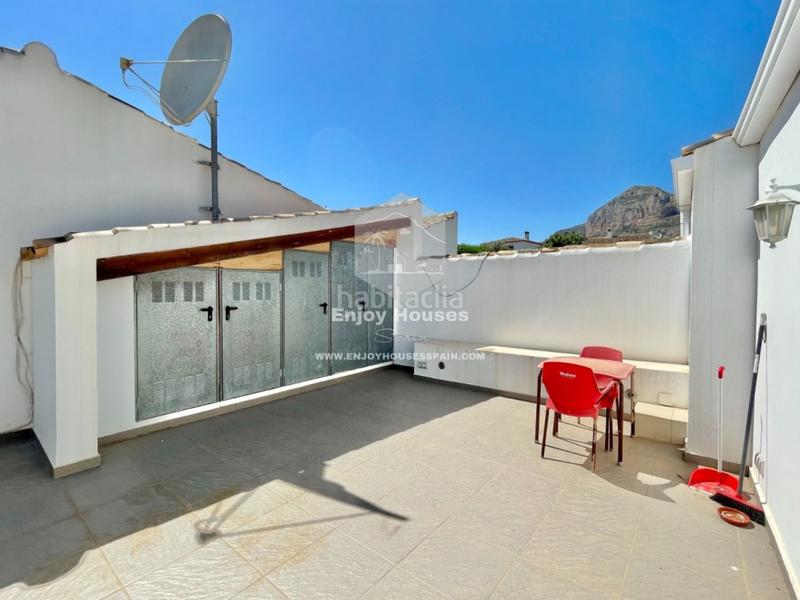 Foto 3acc7881-6749-419a-80f9-b03a3d3a157a. Casa con piscina in Partida Tosal - Zona dels Castellans Xàbia