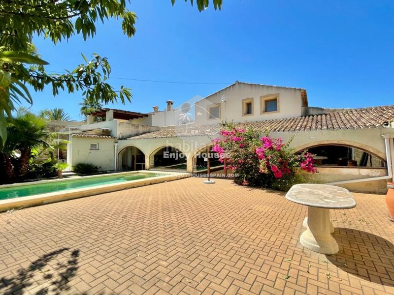 Foto 8411873f-6a5b-4aa0-9a59-5d7e6a10c55d. Casa con piscina in Partida Tosal - Zona dels Castellans Xàbia