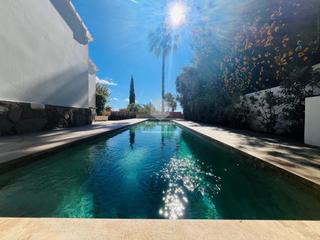 Maison à Montgó - Ermita. Elegancia contemporánea con vistas panorámicas en el montgó, jáv