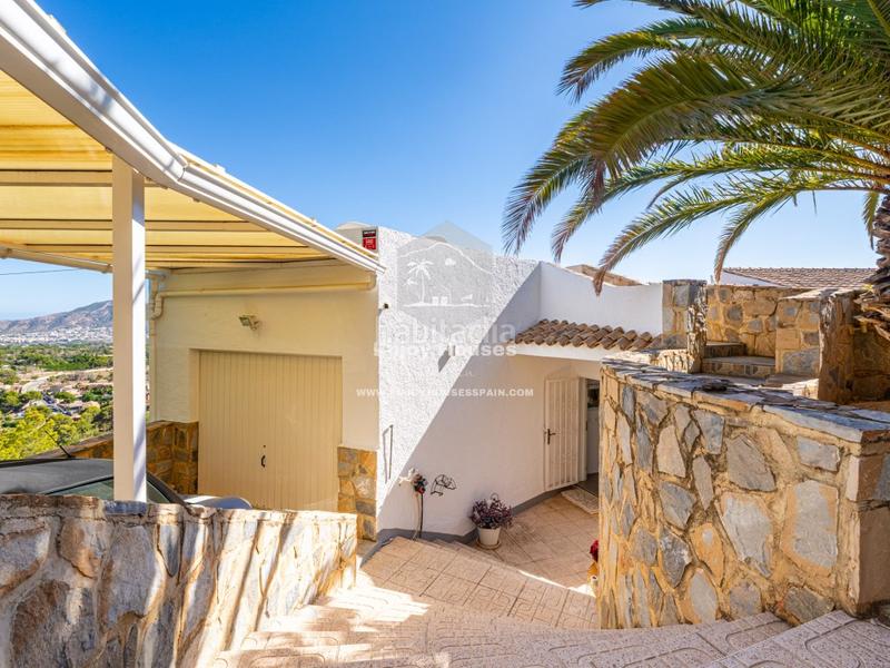 Foto 3351b2a4-791a-4fd8-b271-0857b939cb51. House with parking in Escandinavia-Cautivador Alfàs del Pi (l´)