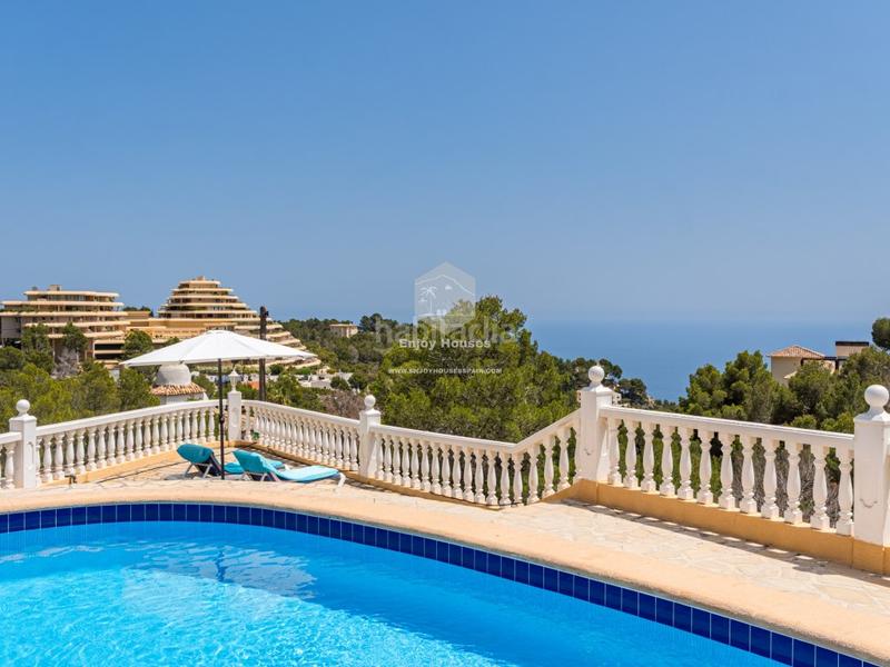 Foto 2adef1eb-635c-4f5b-9e52-c38dc5a6818c. Casa amb piscina a Altea la vella Altea