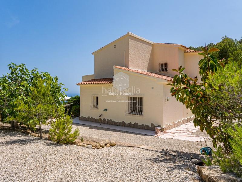 Foto 5efced4a-0c2f-4571-bb8d-d9a204355d84. Casa amb piscina a Altea la vella Altea