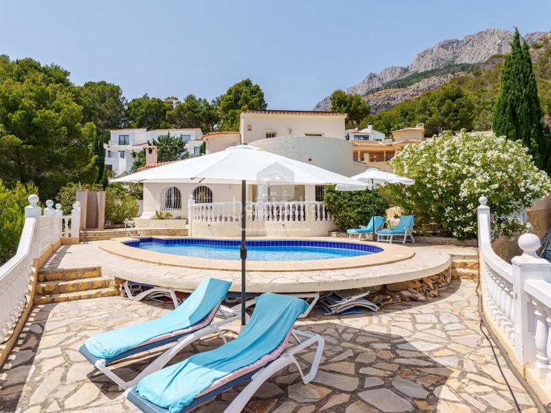 Foto 71624b48-7675-47d3-9153-05a3fd35ec6d. Casa amb piscina a Altea la vella Altea