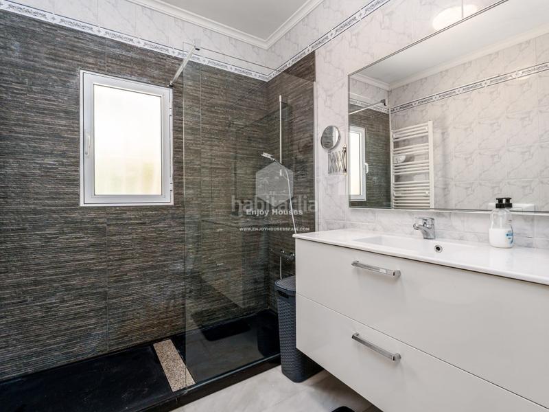 Foto 7a343b3f-e652-4cb0-8c6e-4960e7435ad4. Casa amb piscina a Altea la vella Altea