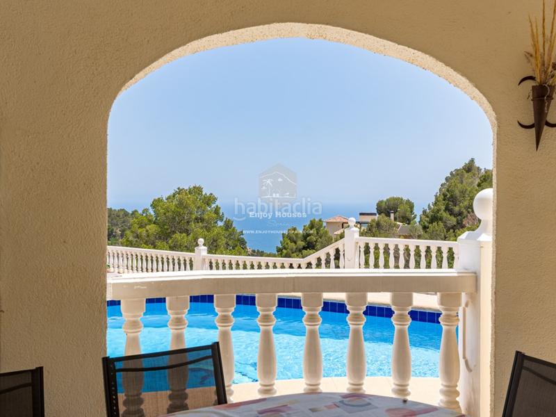 Foto 9a4752e7-d84a-4f6c-9bf1-a2e3a7847648. Casa amb piscina a Altea la vella Altea