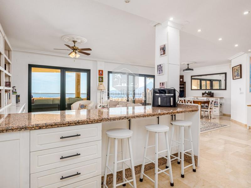 Foto 9eb6e786-207e-400c-8c93-5c67f0a5ad1c. Ático moderno ático de 2 dormitorios con vistas panorámicas al mar y a la montaña en la sierra en Altea