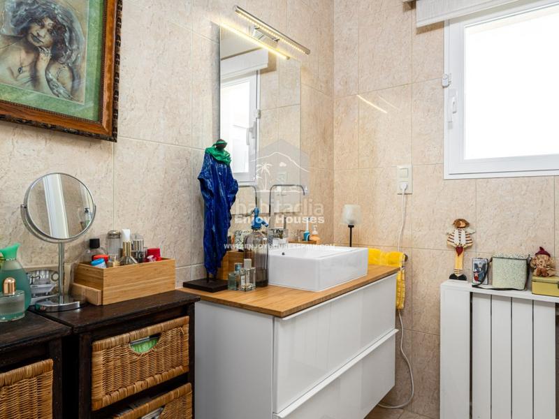 Foto 203ce566-966b-48d5-94ef-d904215b765b. Casa encantadora villa mediterránea de una sola planta con piscina privada en Altea