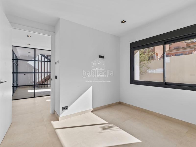 Foto 504deb04-11d1-466f-a46a-6ad3a40814c1. House with parking pool in L´Albir Alfàs del Pi (l´)