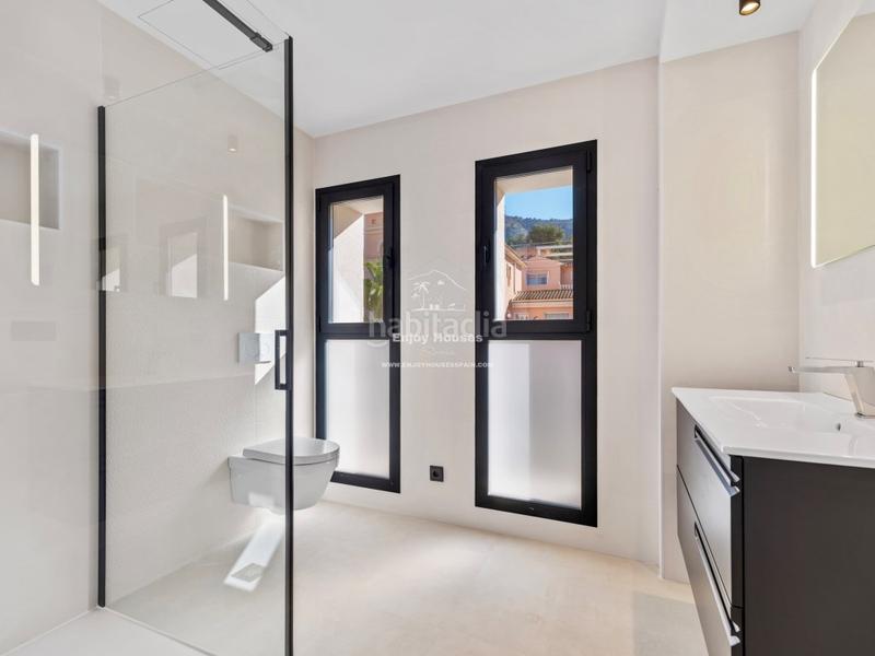 Foto 79b4b40c-61c5-4f6d-9705-c5964f5844e9. House with parking pool in L´Albir Alfàs del Pi (l´)