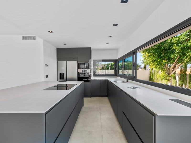 Foto 86157586-a906-4b48-bb72-05baa1986f9f. House with parking pool in L´Albir Alfàs del Pi (l´)