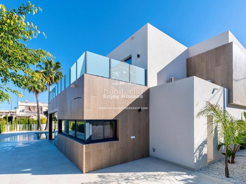 Foto c039c91c-4cf4-43fe-8e16-6298b1116950. House with parking pool in L´Albir Alfàs del Pi (l´)