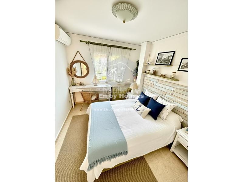 Foto 7ea277d5-923b-49b3-96de-1e9ccac02b49. Reihenhaus in Poblets (els)