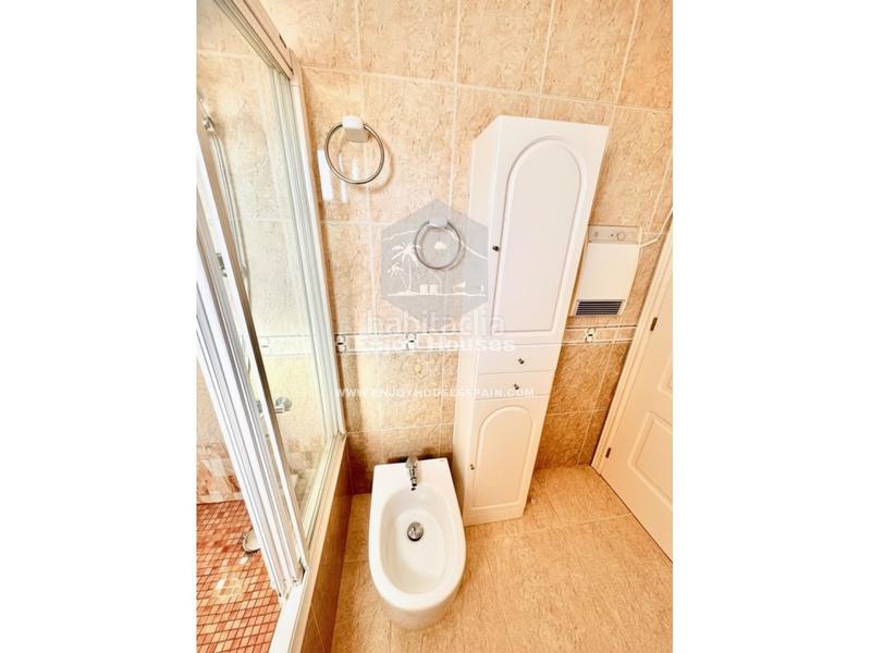 Foto e4322e10-9e4d-48d6-9879-e5472b1d8a2d. Reihenhaus in Poblets (els)