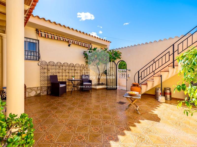 Foto 41bc3de2-4957-4cb6-a982-20880db075d7. Casa con riscaldamento parcheggio piscina in Pueblo-Ubanizaciones Alfàs del Pi (l´)