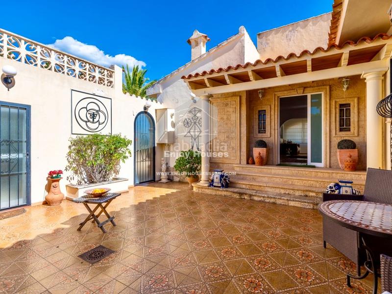 Foto 650f162b-4f0d-43ae-b135-b5af75b414ab. Casa con riscaldamento parcheggio piscina in Pueblo-Ubanizaciones Alfàs del Pi (l´)