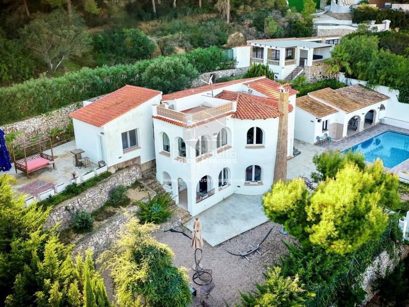 Foto b8d7a60d-2d2c-49d3-bb25-c44e2a87a839. Casa amb piscina a Portichol-Balcón al Mar Xàbia