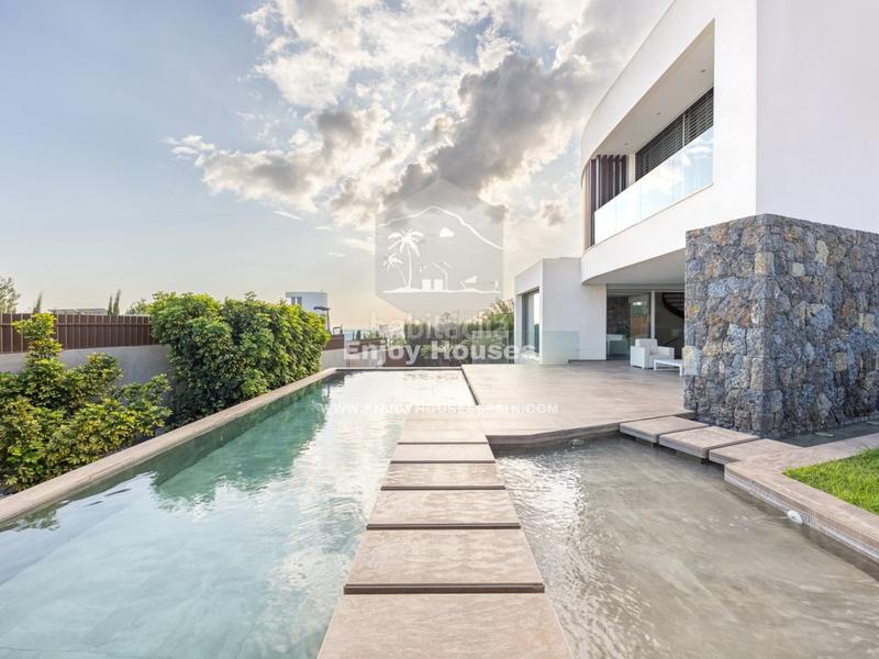 Foto 92686ed6-f183-4cf8-94b7-652f4bf4735c. Casa a Golf Bahía Finestrat