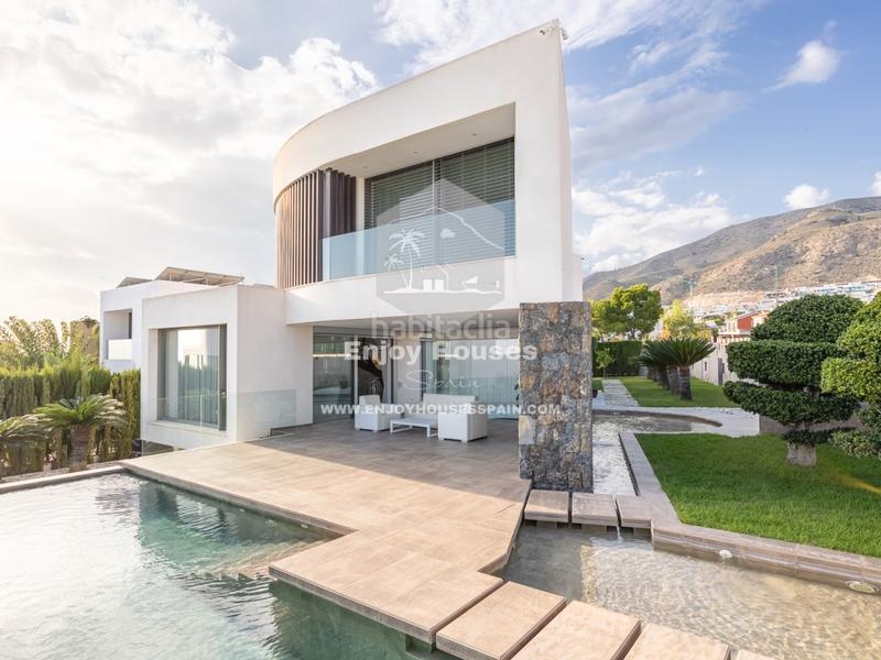 Foto d4283f0e-b1fd-4161-9797-305889d91e72. Casa a Golf Bahía Finestrat